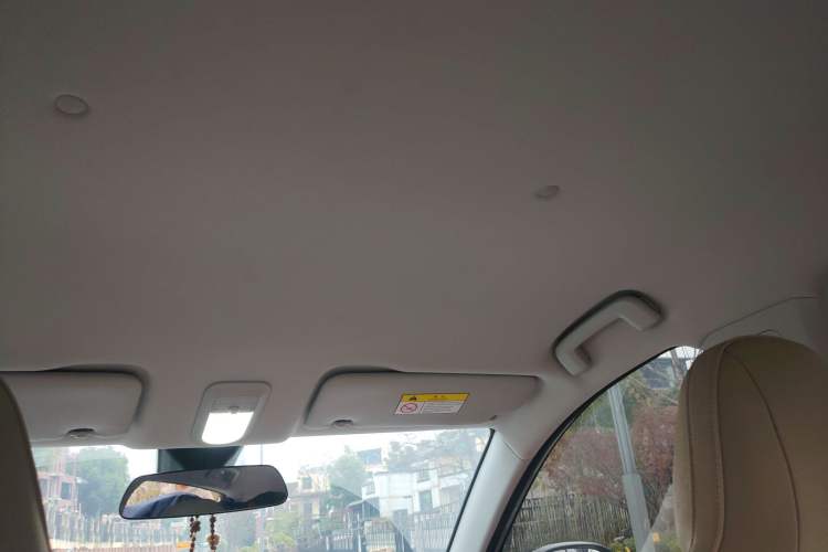 Used Wuling Bingo PLUS 2024 401 km Range 5-Seater Version Headliner