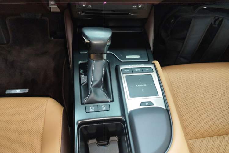 Used Lexus ES 2020 200 Excellence Edition Gear Lever