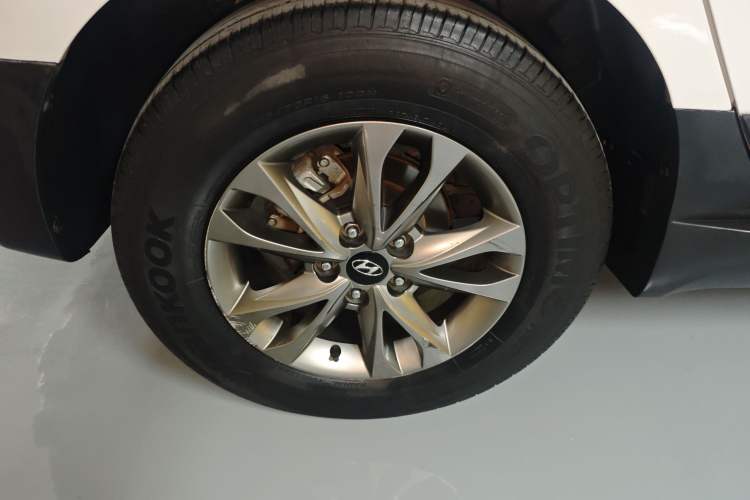 Used Hyundai ix35 2015 2.0L Manual Two-Wheel Drive Comfort Version China IV Standard