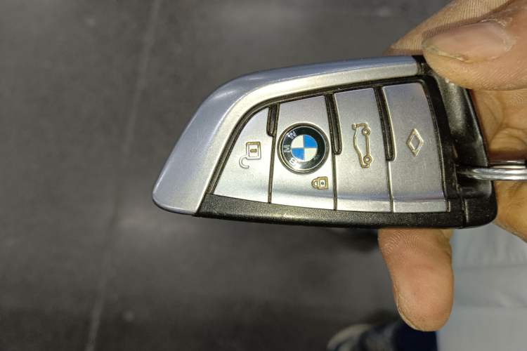 Used BMW 5 Series 2021 525Li M Sport Package