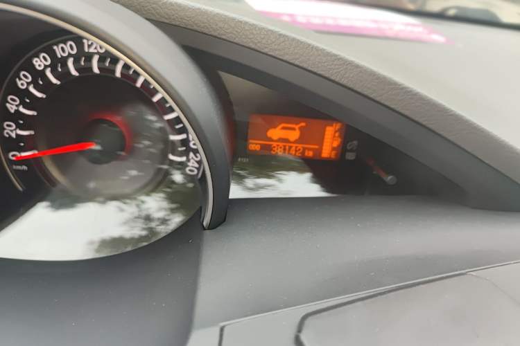 Used Toyota Verso 2014 Starlight 180E CVT Elite Edition