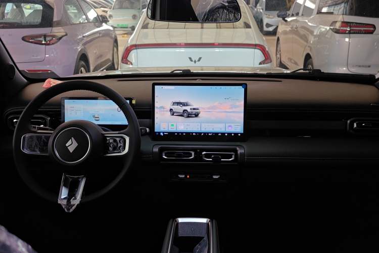 Used Baojun Spark EUV 2026 301km Flagship Edition Center Console