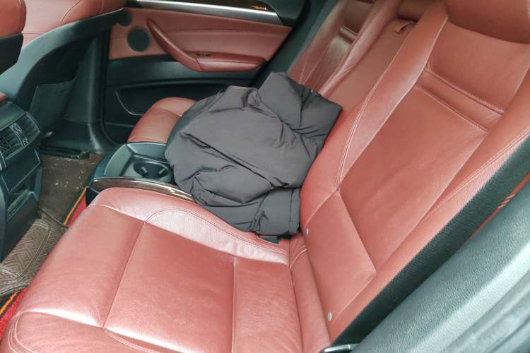 Used BMW X6 2011 xDrive35i
