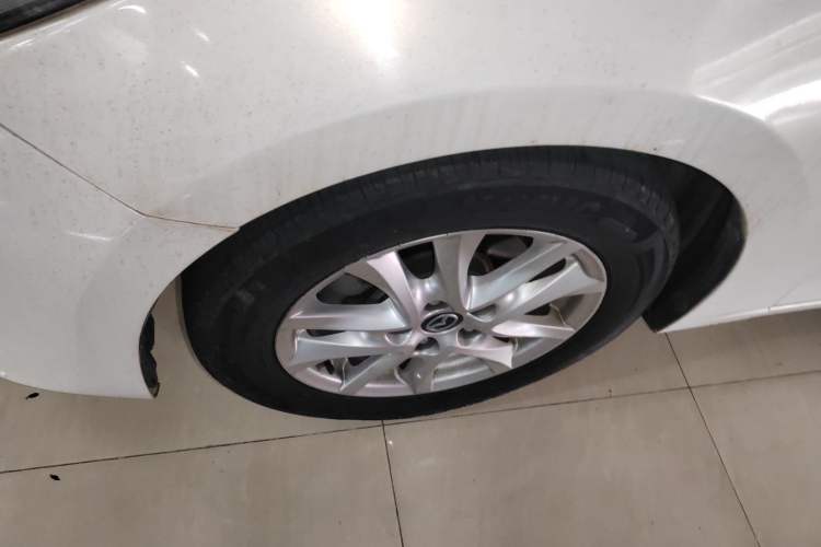 Used Mazda 3 Axela 2016 Sedan 1.5L Automatic Comfort Model