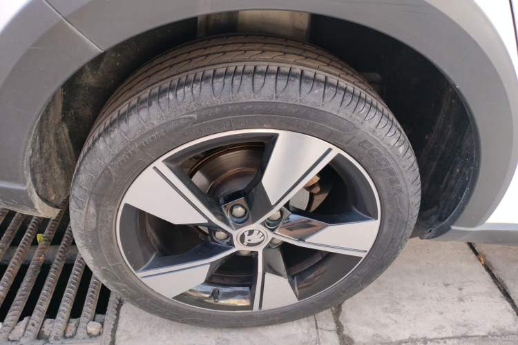 Used Skoda Octavia 2019 TSI280 DSG Luxury Edition Station Wagon China VI Standard