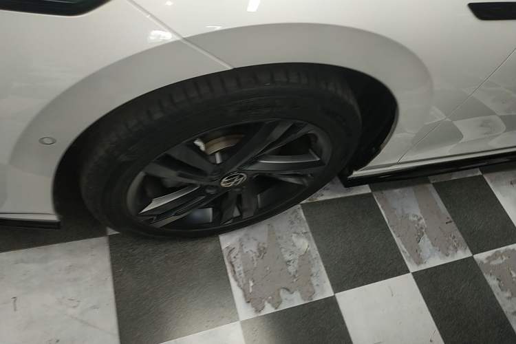 Used Volkswagen Golf 2023 280TSI DSG R-Line Lite Exterior 4