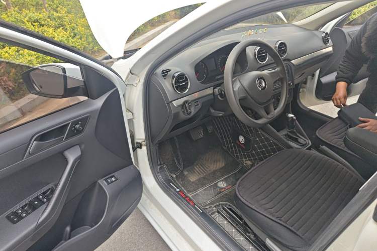 Used Volkswagen Jetta 2019 Dream Edition 1.5L Automatic Fashionable Version