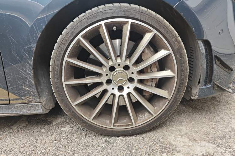 Used Mercedes-Benz A-AMG 2019 AMG A 35 L 4MATIC First Edition Special Version
