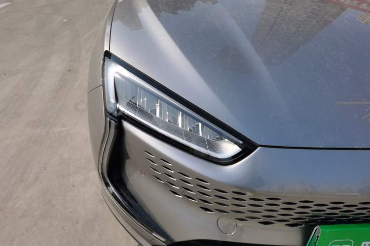 Used SERES SF5 2021 Four-Wheel Drive Freedom Expedition Edition