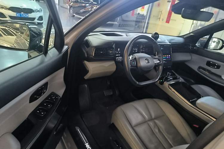 Used Nio ES8 2020 415 KM Signature Edition 7-Seater Version
