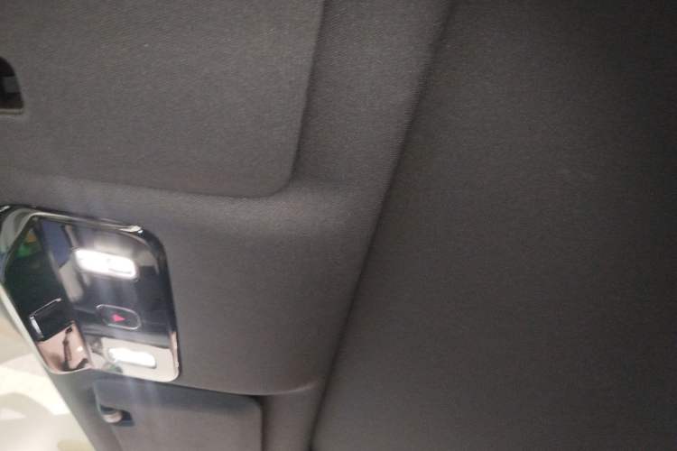 Used Li Auto i6 2025 Model Two-Wheel-Drive Standard Type Headliner