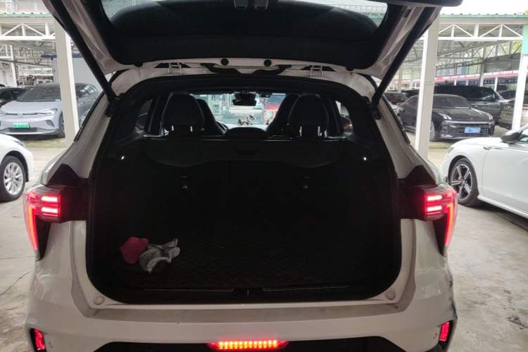 Used Lynk & Co 01 2023 1.5TD EM-F PM Trunk