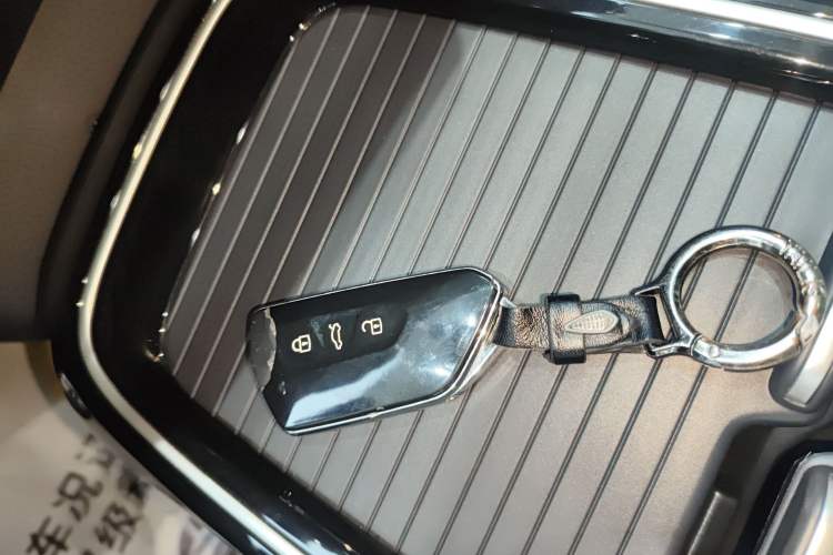 Used Volkswagen ID.6 CROZZ 2022 Long-Range Lite PRO Edition