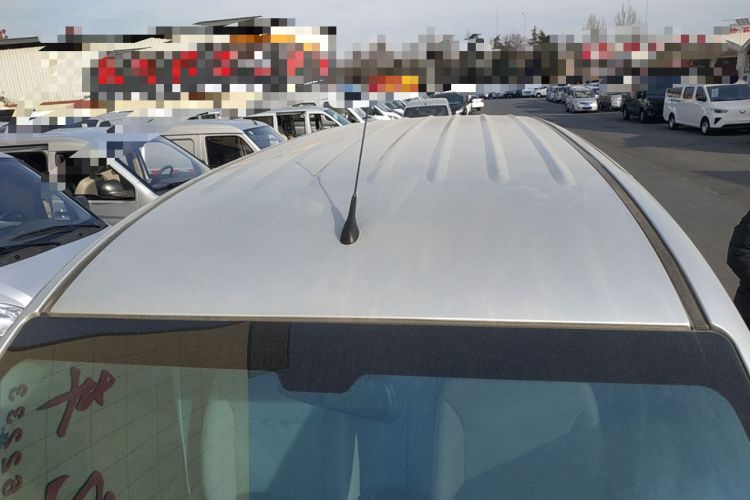 Used Wuling Hongguang V 2022 1.5L Jingqu Edition Enclosed-Window Vehicle with Hydraulic Power Steering LAR