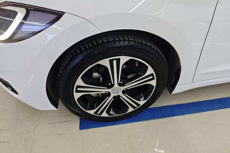 Used Hyundai Elantra (6th Generation / Lingdong) 2018 1.4T Dual-Clutch Xuan Dong · Dynamic Edition Left Front Wheel Hub