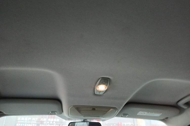 Used Ford Kuga 2013 1.6L GTDi Two-Wheel-Drive Comfort Model Headliner