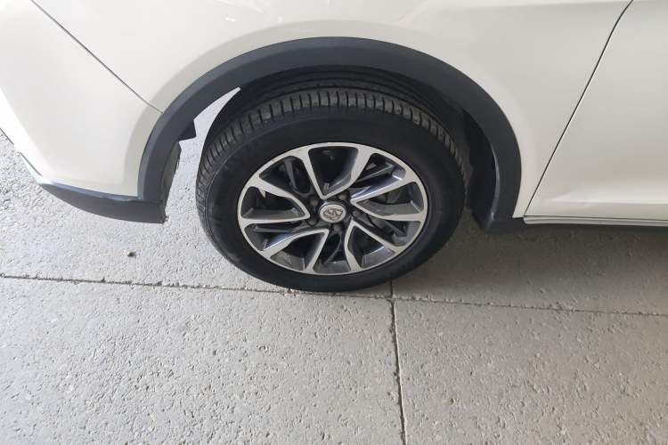 Used Baojun 730 2019 1.5T Manual Fashion Model 7-seater China VI