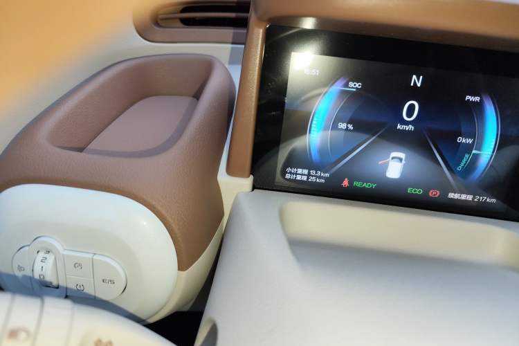 Used Bestune Pony 2026 Model 222km Shining Horse Odometer Close Up