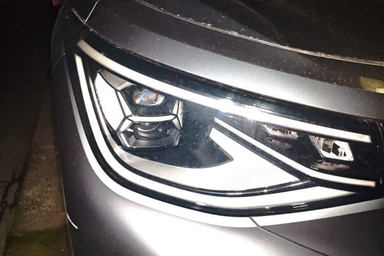 Used Volkswagen ID.6 X 2023 Ultra-Intelligent Long-Range Version
