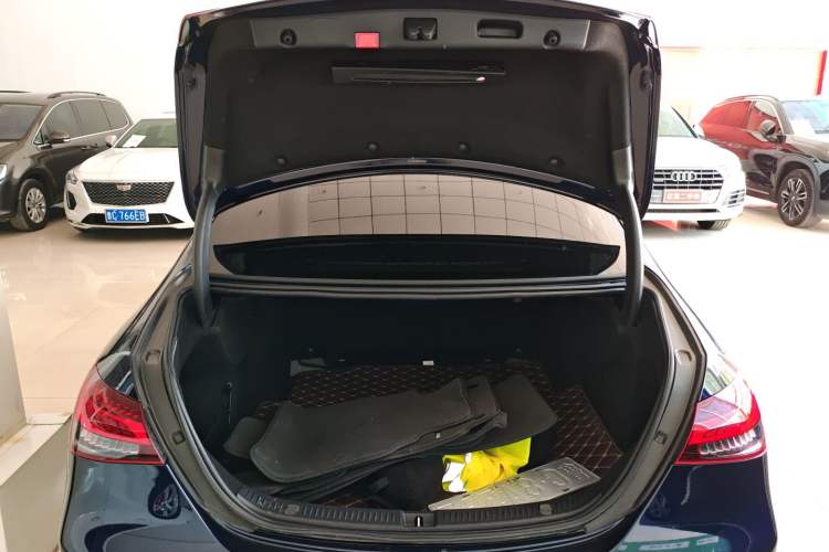 Used Mercedes-Benz E-Class 2021 Updated E 260 Fashion Sport Edition Trunk