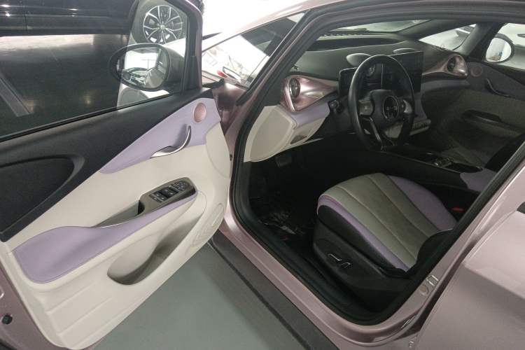 Used BYD Dolphin 2023 420 km Free Version
