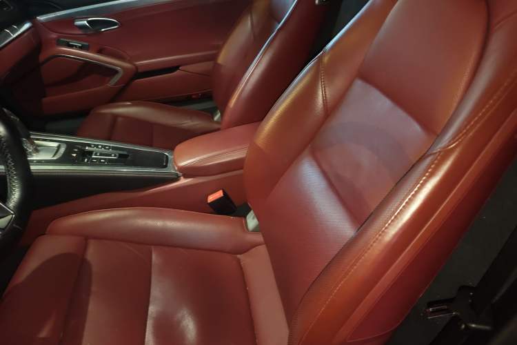 Used Porsche 718 2018 Boxster 2.0T
