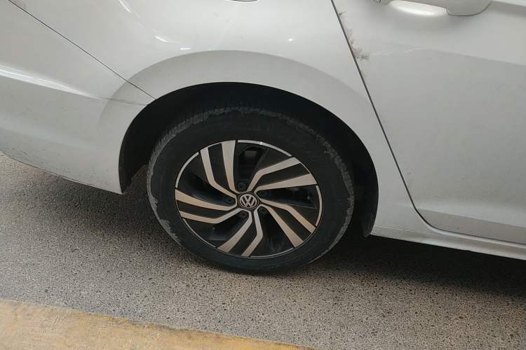 Used Volkswagen Bora Pure Electric 2020 Shan Model Right Rear Wheel Hub