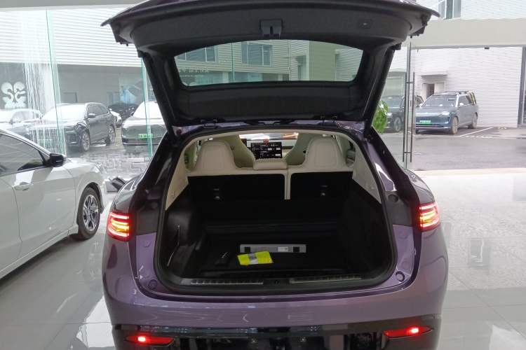 Used Hima Luxeed R7 2025 Extended-Range 331km Ultra Trunk