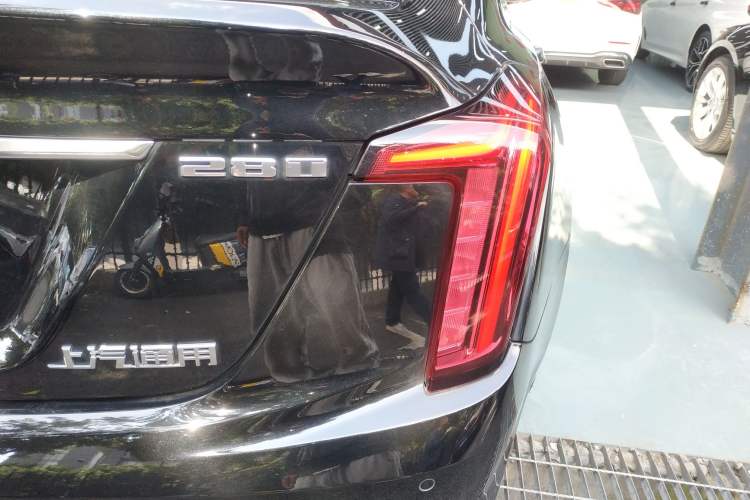 Used Cadillac CT5 2024 28T Luxury Pro Trim