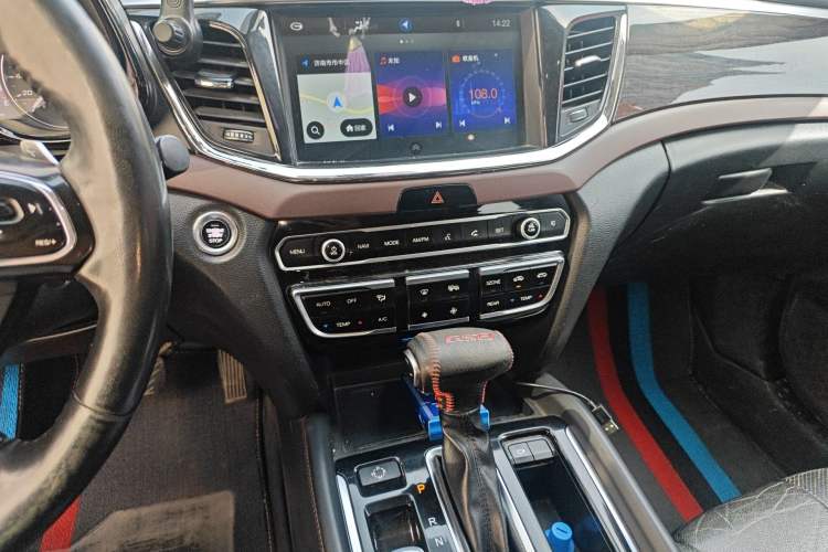 Used GAC Trumpchi GS8 2017 320T Two-Wheel Drive Luxury Smart Connectivity Version (7 Seats)