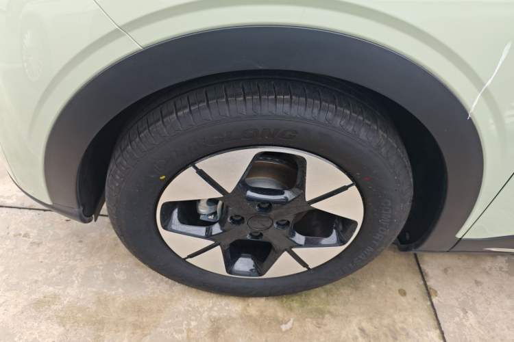 Used Geely Galaxy Geome 2025 UP 410km Exploration+ Edition
