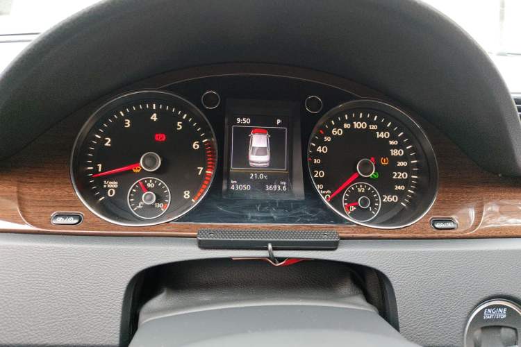 Used Volkswagen Magotan 2015 1.8TSI Prestige Model Instrument Cluster