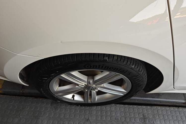 Used Volkswagen Lamando 2015 330TSI DSG Comfort Edition
