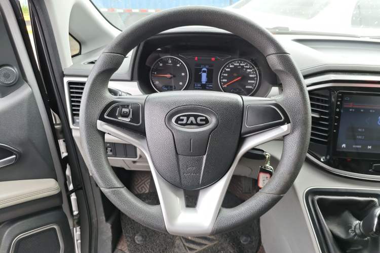 Used JAC Refine M4 2020 2.0 CTI Diesel Manual JingShang Version China VI Standard Steering Wheel