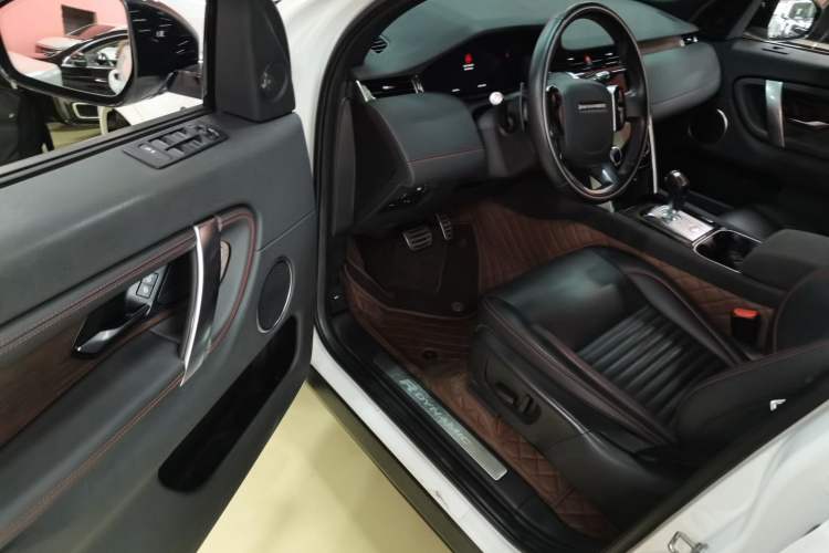 Used Land Rover Discovery Sport 2020 249 PS R-Dynamic Performance Edition