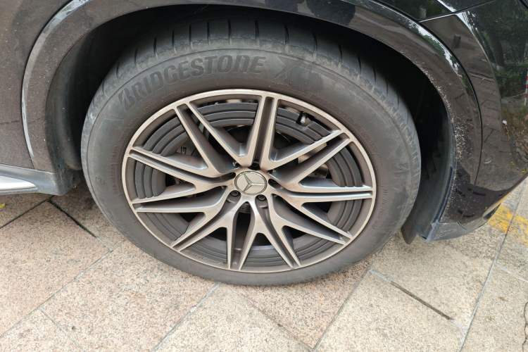 Used Mercedes-Benz GLC AMG 2024 AMG GLC 43 4MATIC Right Front Wheel Hub