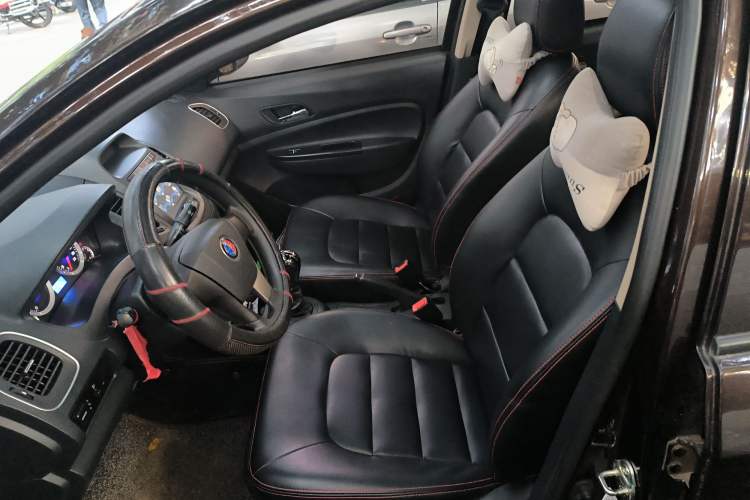 Used Geely Auto Diamond 2015 Sedan 1.5L Manual SuperDeluxe Model
