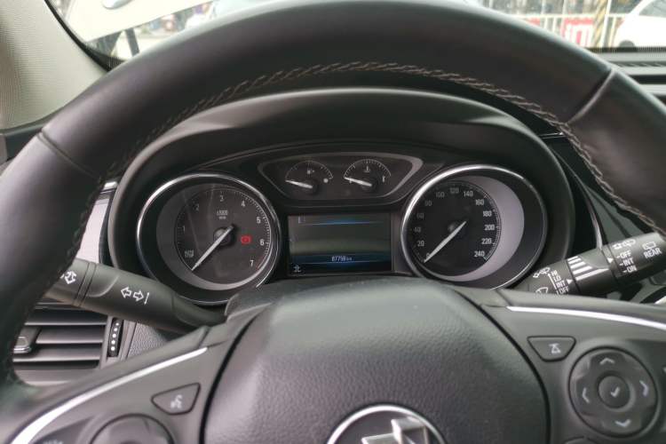 Used Buick Envision 2018 20T Two-Wheel Drive Luxury Model Instrument Cluster