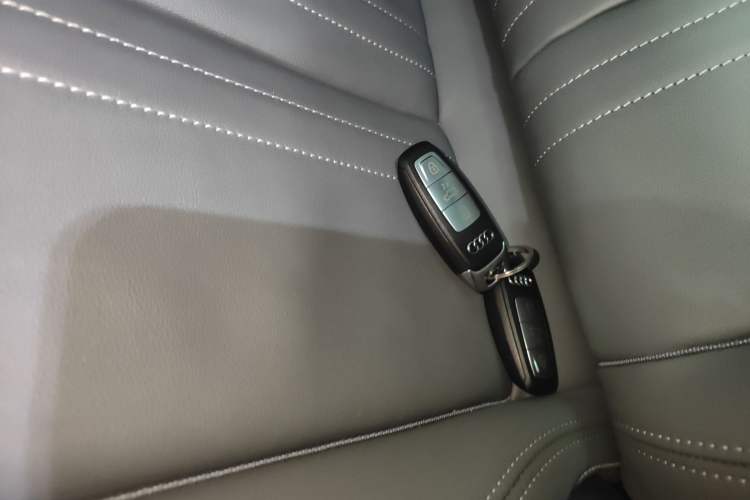 Used Audi Q5 e-tron 2022 40 e-tron Starry Edition Luxury Package Vehicle Key