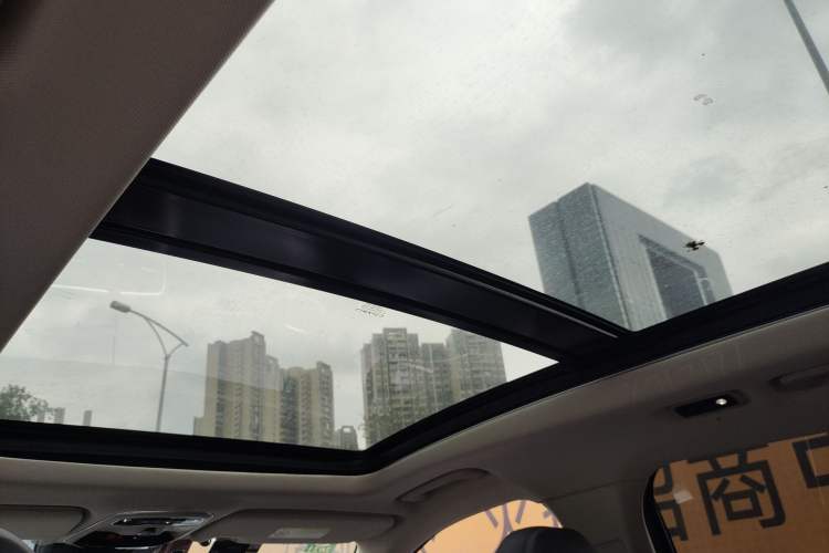 Used Lynk & Co 01 2019 2.0T Two-Wheel Drive Zhaopu Version China V Standard Headliner