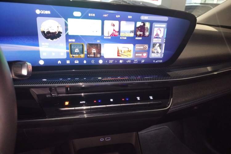 Used Buick E4 2023 Smart Edition Audio And AC Panel