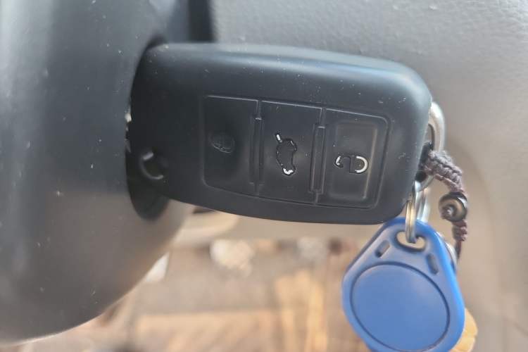 Used Volkswagen Bora 2014 1.6L Manual Fashion Edition Interior 1