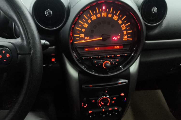 Used MINI Countryman 2014 1.6T COOPER ALL4 Fun