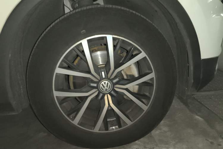 Used Volkswagen Tiguan L 2018 Facelift 330TSI Automatic Two-Wheel Drive Luxury Edition
