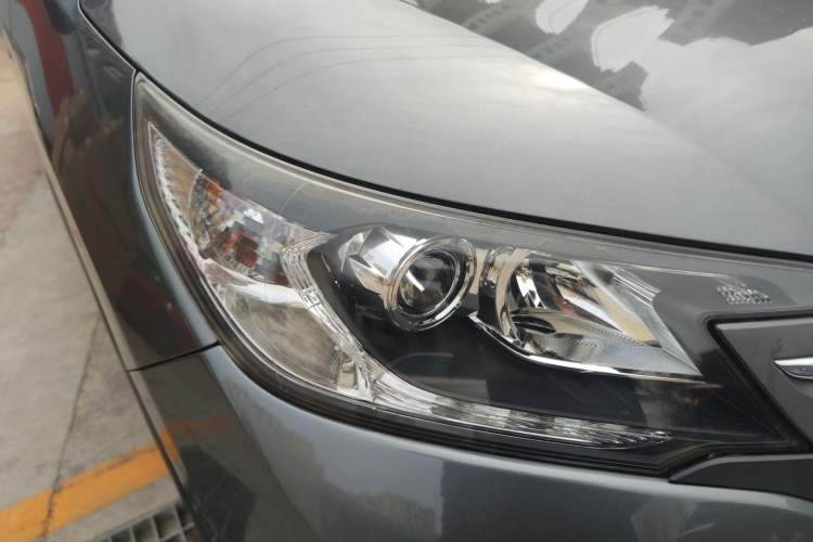 Used Honda CR-V 2012 2.4L four-wheel drive luxury version Right Front Headlight