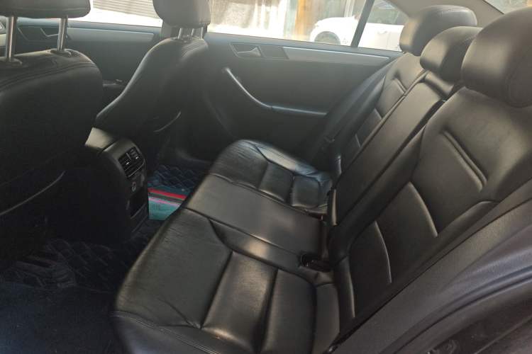 Used Volkswagen Sagitar 2014 1.6L Manual Comfort Model
