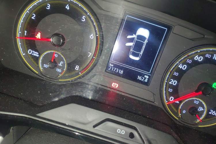 Used Volkswagen Lavida 2021 280TSI DSG Comfort Edition Odometer Close Up