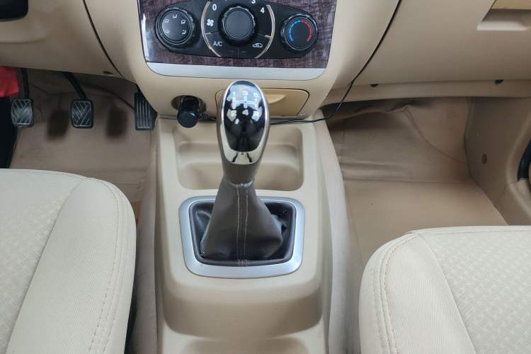 Used BAIC Weiwang M30 2015 1.5L Basic Version DAM15
