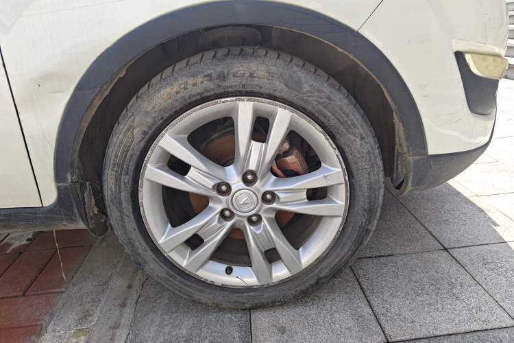 Used Changan CS35 2012 1.6L Manual Luxury Model China IV Standard
