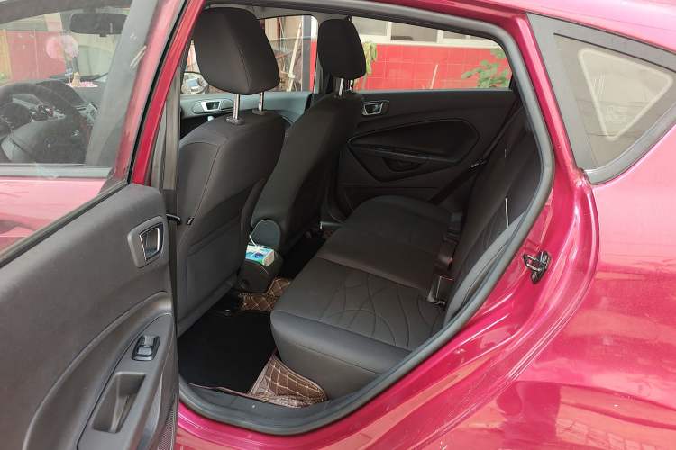 Used Ford Fiesta 2013 Hatchback 1.5L Automatic Fashion Edition